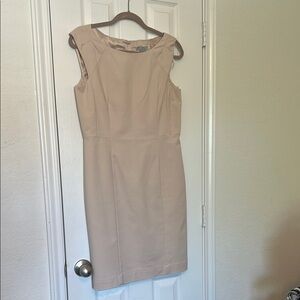 Elegant Beige Sleeveless Dress